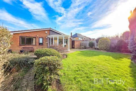 2 bedroom detached bungalow for sale, Cromwells Meadow, Lichfield, WS14