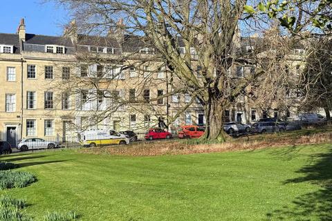 2 bedroom flat for sale, St. James's Square, Bath