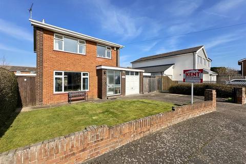 3 bedroom detached house for sale, Knowler Way, Herne Bay