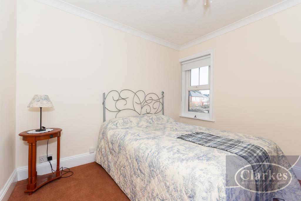 Fc 012 4 eldon rd 008