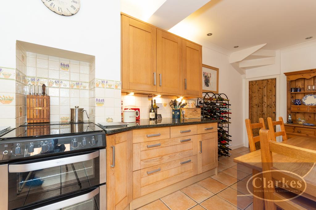 Fc 012 4 eldon rd 023