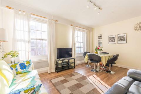 2 bedroom flat for sale, Finchley Road, St John's Wood, London, NW8