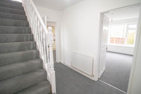 3 bedroom semi-detached house to rent, Clevely Way, Clifton, Nottingham, NG11