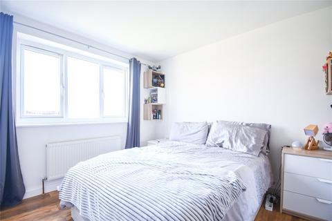 2 Peplow Close, Yiewsley, West Drayton, UB7 7XN