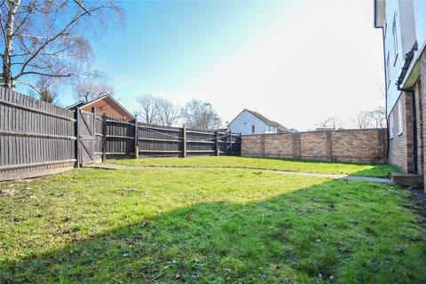 2 Peplow Close, Yiewsley, West Drayton, UB7 7XN