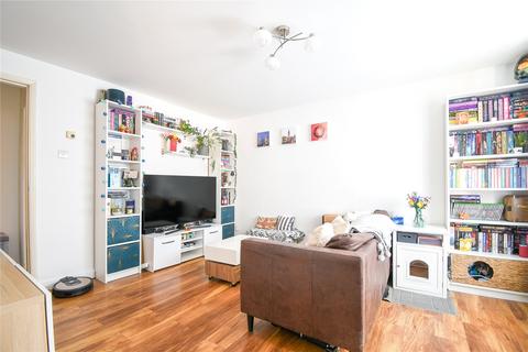 2 Peplow Close, Yiewsley, West Drayton, UB7 7XN