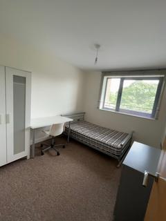 2 bedroom flat to rent, West One