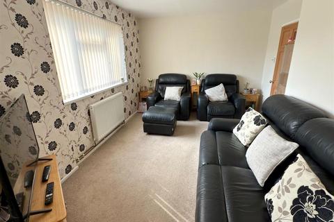 2 bedroom end of terrace house for sale, Beechwood Gardens, Lowestoft, Suffolk, NR33