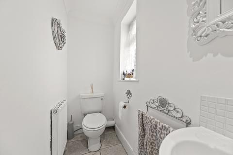 undefined, Wigton Grove, Leeds LS17