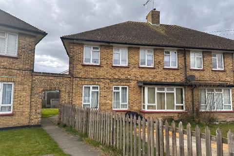 2 bedroom flat for sale, West Crescent, Canvey Island