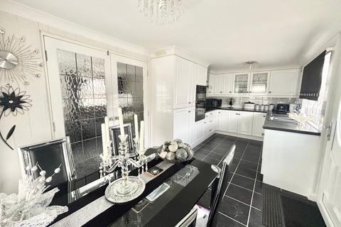 2 bedroom park home for sale, 276 Kings Park, Canvey Island
