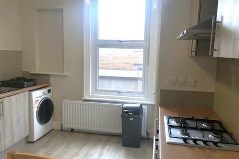 4 bedroom duplex to rent, Glossop Road, Sheffield S10