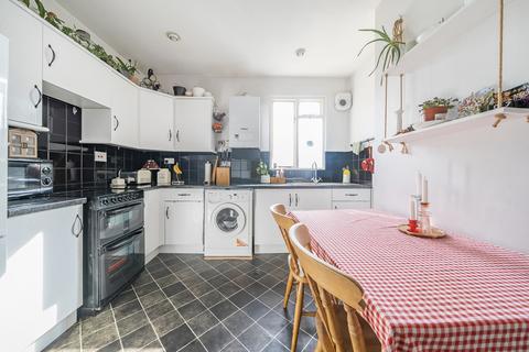 2 bedroom maisonette for sale, Myddleton Road, Uxbridge, Middlesex