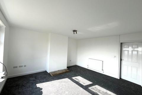 3 bedroom end of terrace house to rent, Coronation Way, Keighley, BD22