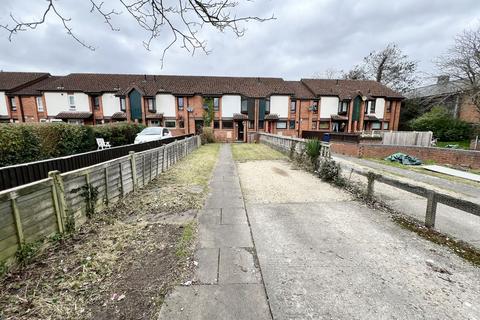 2 bedroom terraced house for sale, Mattock Close, Headington, Oxford, Oxfordshire