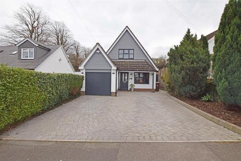 4 bedroom detached house for sale, Bredhurst Road, Gillingham