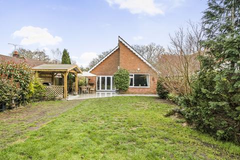 3 bedroom detached bungalow for sale, Whinwhistle Road, Romsey SO51