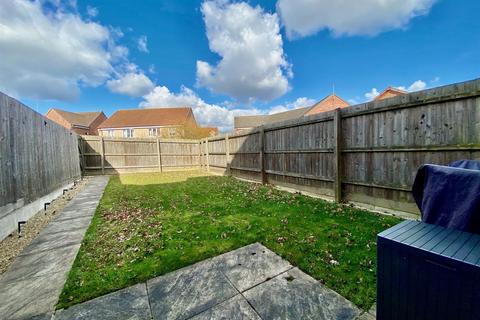 3 bedroom terraced house for sale, Oban Drive, Peterborough