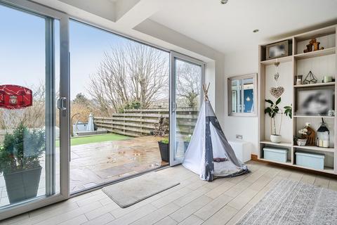 14 Restormel Road, East Looe, Looe, PL13 1EJ