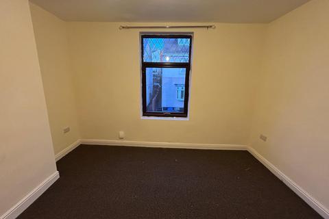 1 bedroom flat to rent, Bolsover Street, Mansfield