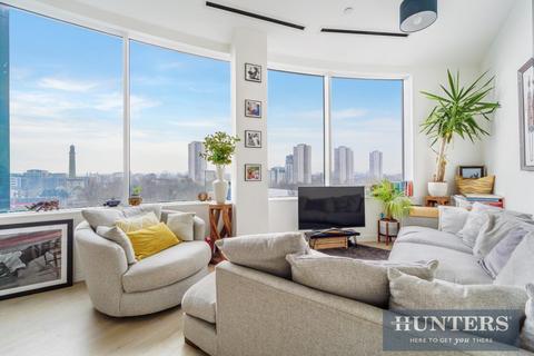 1 bedroom flat for sale, Great West Road, Brentford