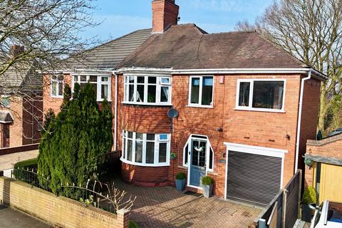 4 bedroom semi-detached house for sale, Maythorne Road, Stoke-On-Trent, ST3