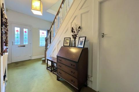 4 bedroom detached house for sale, Kidderminster Road, Hagley, Stourbridge