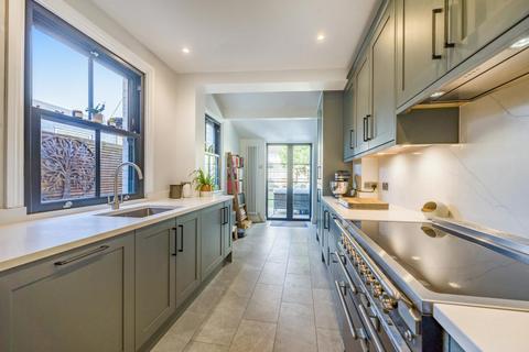 53 Queens Road, Thame, OX9 3NF