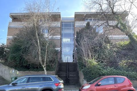 1 bedroom flat for sale, 15 Thurlow Towers, Knollys Road, Streatham Hill, SW16 2JY