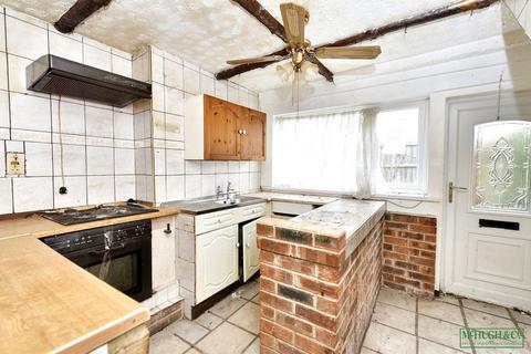 3 bedroom end of terrace house for sale, 59 Northall Avenue, Nottingham, NG6 8FH