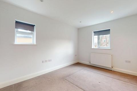 2 bedroom flat for sale, Flat C, 26 Northwood Road, Highgate, N6 5TP