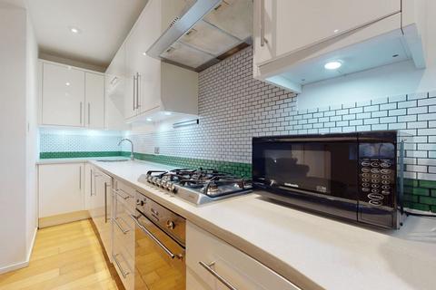 1 bedroom flat for sale, 87(B) Trinity Road, Tooting Bec, SW17 7SQ