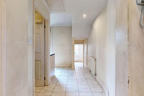 1 bedroom flat for sale, Flat B, 26 Northwood Road, Highgate, N6 5TP