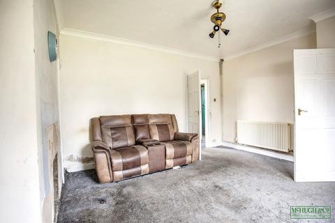 3 bedroom semi-detached house for sale, 109 Southfield Drive, Westhoughton, Bolton, BL5 2NH