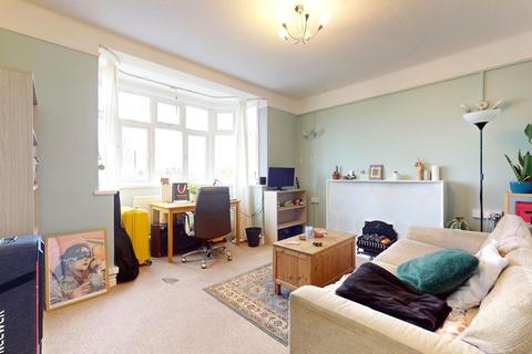 2 bedroom flat for sale, Flat 3 Parkwood, Oakleigh Road North, Whetstone, N20 0RX