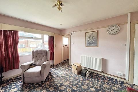 3 bedroom semi-detached house for sale, 16 Sissons Crescent, Leeds, LS10 4LN