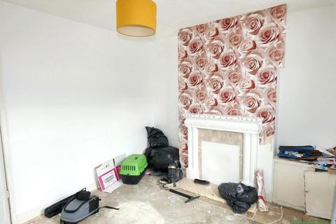 2 bedroom end of terrace house for sale, 228 Barnsley Street, Hull, HU8 7SA