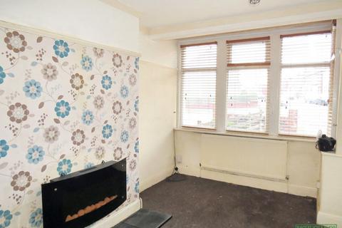 3 bedroom semi-detached house for sale, 170 Kingscote Drive, Blackpool, FY3 7EN