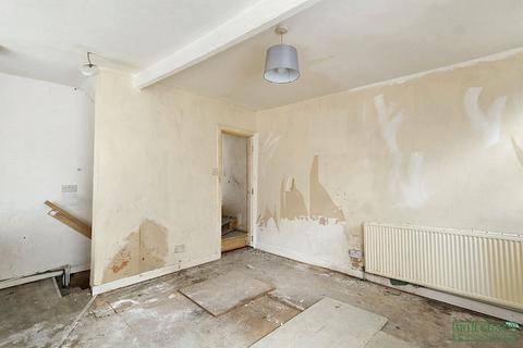 2 bedroom end of terrace house for sale, 537 Bolton Road, Bradford, BD3 0NW