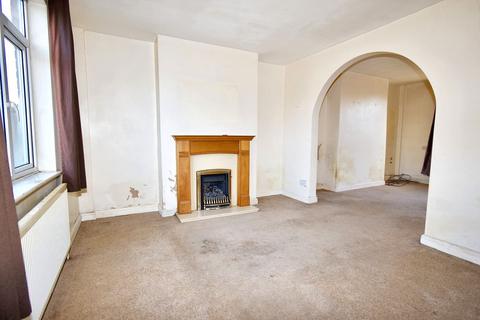 3 bedroom end of terrace house for sale, 54 Minsthorpe Vale, South Elmsall, Pontefract, WF9 2PQ