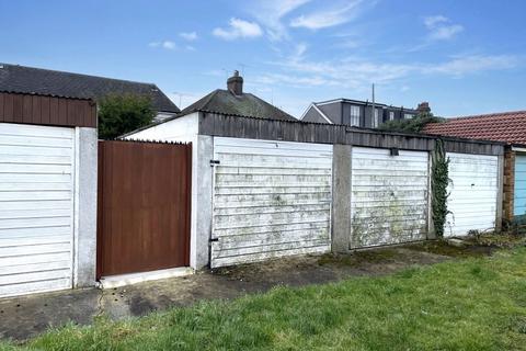 Garage for sale, Garage to the Rear of 7(A) Broadview Avenue, Grays, RM16 2NJ