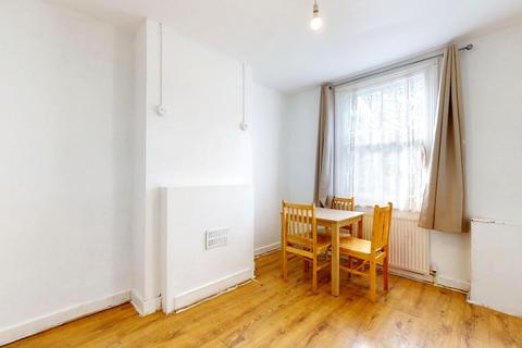 3 bedroom end of terrace house for sale, 11 St. Stephens Road, Barnet, EN5 2TA