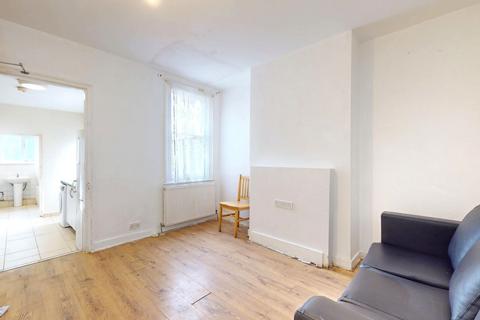 3 bedroom end of terrace house for sale, 11 St. Stephens Road, Barnet, EN5 2TA