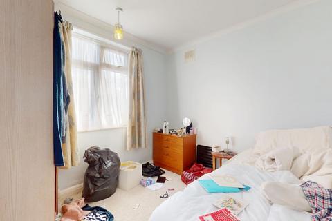 2 bedroom maisonette for sale, 75 & 75(A) Brunswick Gardens, Hainault, IG6 2QY