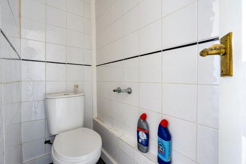 1 Penn Gardens, Romford, RM5 2JF