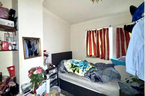 1 bedroom flat for sale, 606(B) Greenford Road, Greenford, UB6 8QU