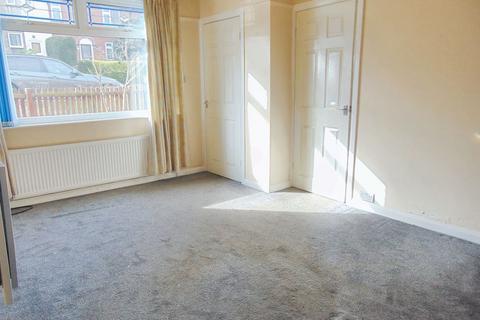 3 bedroom terraced house for sale, 46 Warren Avenue, Wakefield, WF2 7JN