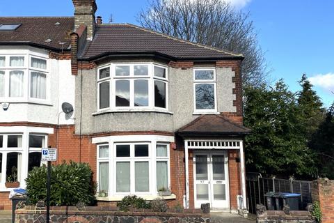 2 bedroom flat for sale, 37(B) Arlow Road, Winchmore Hill, N21 3JS