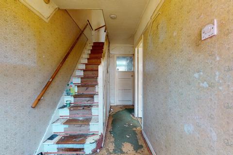 13 Queens Grove Road, London, E4 7BT