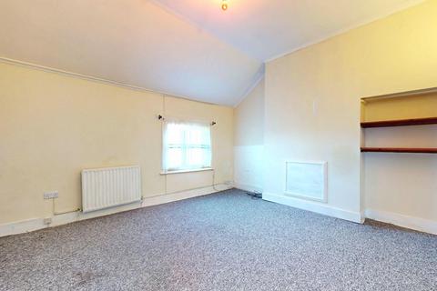 1 bedroom flat for sale, 25(C) Glebe Avenue, Enfield, EN2 8NZ